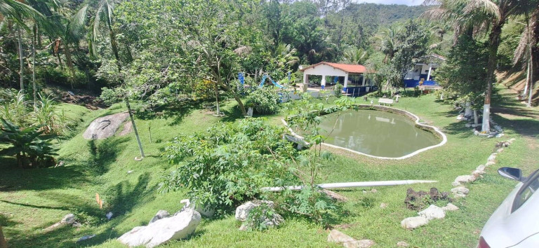 Chácara com 5 Quartos à Venda, 180 m² em Pedro De Toledo