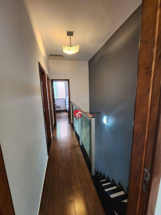 Imagem Casa com 3 Quartos à Venda, 140 m² em Cabral - Contagem