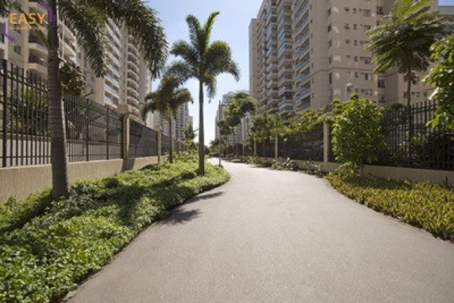 Imagem Imóvel com 1 Quarto à Venda, 78 m² em Jacarepaguá - Rio De Janeiro Imagem Imóvel com 1 Quarto à Venda, 78 m² em Jacarepaguá - Rio De Janeiro