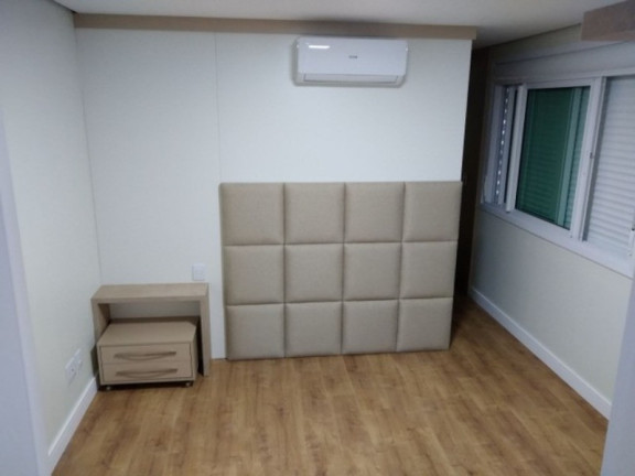 Imagem Apartamento com 3 Quartos à Venda, 131 m² em Passo Da Areia - Porto Alegre