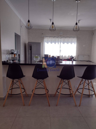 Imagem Casa com 3 Quartos para Temporada, 140 m² em Ninho Verde 2 - Pardinho