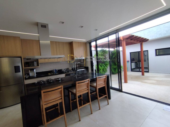 Imagem Casa com 4 Quartos à Venda, 300 m² em Villas Paraíso - Botucatu