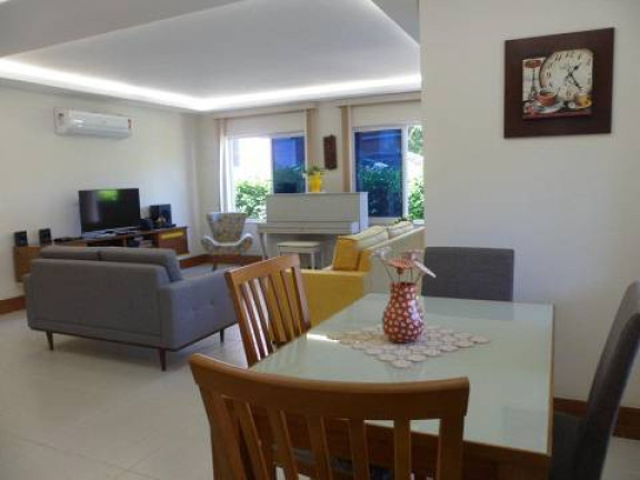 Imagem Casa à Venda,  em Várzea Das Moças - Niterói