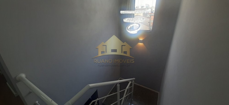Imagem Sobrado com 3 Quartos à Venda, 213 m² em Vila Nhocune - São Paulo