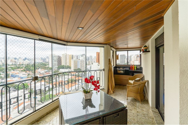 Imagem Apartamento com 3 Quartos à Venda, 201 m² em Moema - São Paulo Imagem Apartamento com 3 Quartos à Venda, 201 m² em Moema - São Paulo