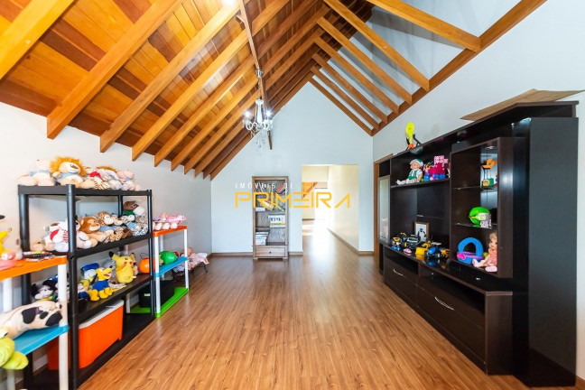 Imagem Casa com 6 Quartos à Venda, 950 m² em Santa Maria - Colombo