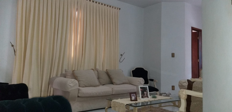 Imagem Casa com 3 Quartos à Venda,  em Centro - Tremembé