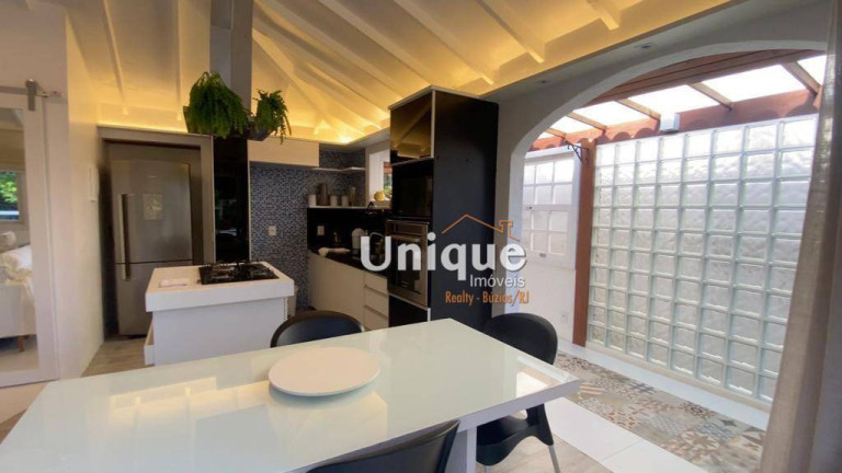 Imagem Casa com 2 Quartos à Venda, 120 m² em Ferradura - Armação Dos Búzios
