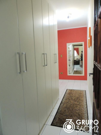 Imagem Casa com 2 Quartos à Venda, 257 m² em Vila Cecília Maria - Santo André Imagem Casa com 2 Quartos à Venda, 257 m² em Vila Cecília Maria - Santo André