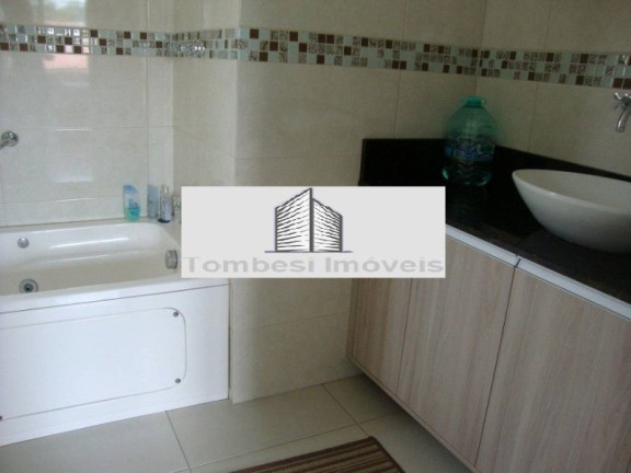 Imagem Casa com 3 Quartos à Venda, 292 m² em Jardim Sabará - Porto Alegre Imagem Casa com 3 Quartos à Venda, 292 m² em Jardim Sabará - Porto Alegre
