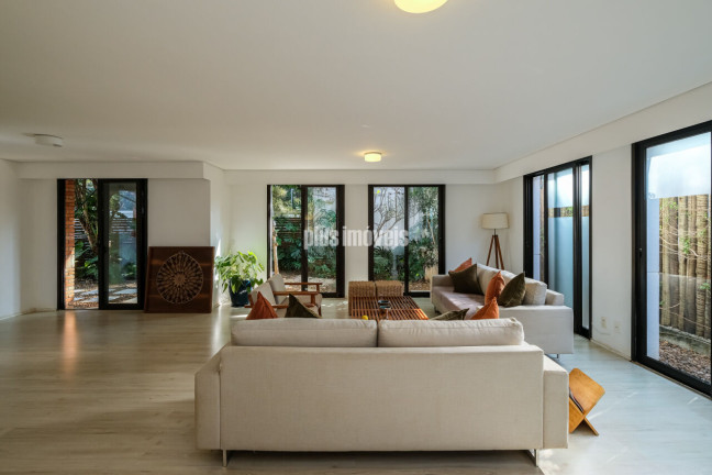 Imagem Casa com 4 Quartos à Venda, 554 m² em Jardim Paulistano - São Paulo Imagem Casa com 4 Quartos à Venda, 554 m² em Jardim Paulistano - São Paulo