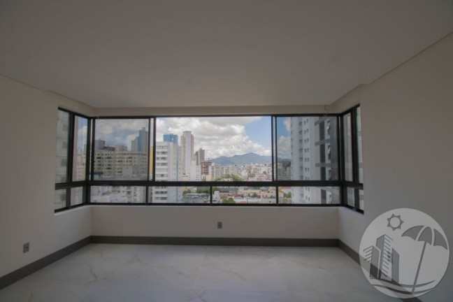 Imagem Apartamento com 3 Quartos à Venda, 130 m² em Centro - Balneário Camboriú