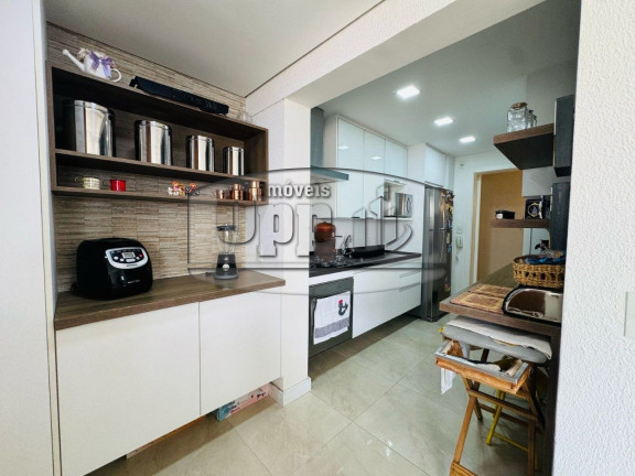 Imagem Apartamento com 3 Quartos à Venda, em Aclimação - São Paulo Imagem Apartamento com 3 Quartos à Venda, em Aclimação - São Paulo