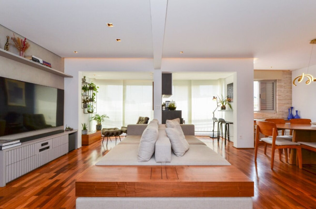 Imagem Apartamento com 4 Quartos à Venda, 131 m² em Aclimação - São Paulo Imagem Apartamento com 4 Quartos à Venda, 131 m² em Aclimação - São Paulo
