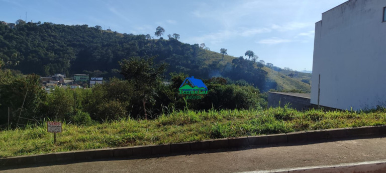 Terreno à Venda, 408 m² em Centro - Caxambu