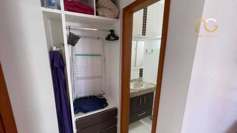 Imagem Imóvel com 3 Quartos à Venda, 119 m² em Solemar - Praia Grande Imagem Imóvel com 3 Quartos à Venda, 119 m² em Solemar - Praia Grande