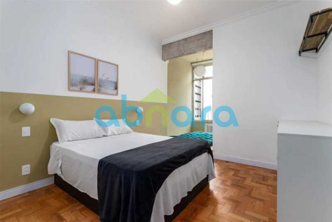 Imagem Apartamento com 2 Quartos à Venda, 70 m² em Copacabana - Rio De Janeiro