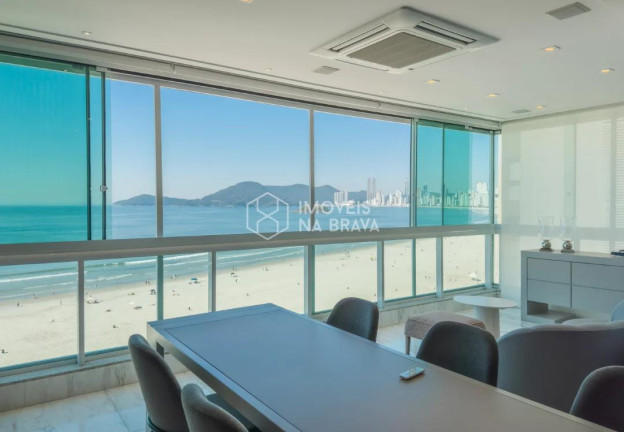 Imagem Apartamento com 3 Quartos à Venda, 317 m² em Centro - Balneário Camboriú Imagem Apartamento com 3 Quartos à Venda, 317 m² em Centro - Balneário Camboriú