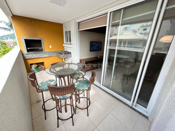 Imagem Apartamento com 2 Quartos para Temporada, 72 m² em Bombas - Bombinhas Imagem Apartamento com 2 Quartos para Temporada, 72 m² em Bombas - Bombinhas