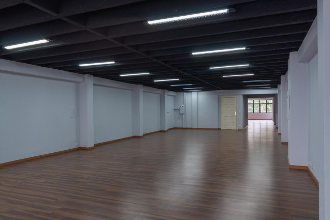 Imagem Imóvel Comercial à Venda, 2.096 m² em Centro - Curitiba Imagem Imóvel Comercial à Venda, 2.096 m² em Centro - Curitiba