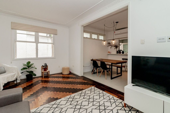 Imagem Apartamento com 3 Quartos à Venda, 97 m² em Moinhos De Vento - Porto Alegre
