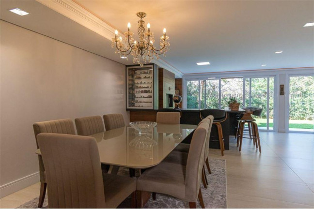 Imagem Casa com 3 Quartos à Venda, 324 m² em Três Figueiras - Porto Alegre
