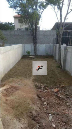 Imagem Sobrado com 3 Quartos à Venda, 137 m² em Capão Raso - Curitiba