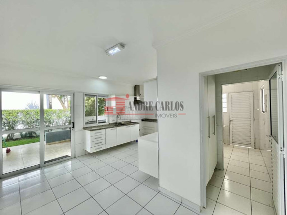 Imagem Casa de Condomínio com 4 Quartos à Venda, 312 m² em Golf Gardens - Carapicuíba Imagem Casa de Condomínio com 4 Quartos à Venda, 312 m² em Golf Gardens - Carapicuíba