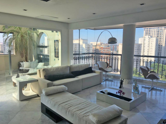 Apartamento com 3 Quartos à Venda, 210 m² em Campo Belo - São Paulo
