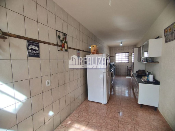 Imagem Casa com 3 Quartos à Venda, 300 m² em Conjunto Guanabara - Uberaba Imagem Casa com 3 Quartos à Venda, 300 m² em Conjunto Guanabara - Uberaba