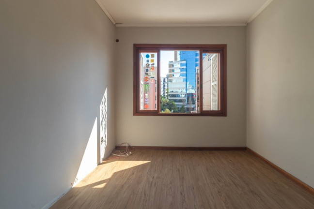 Imagem Imóvel com 3 Quartos à Venda,  em Moinhos De Vento - Porto Alegre