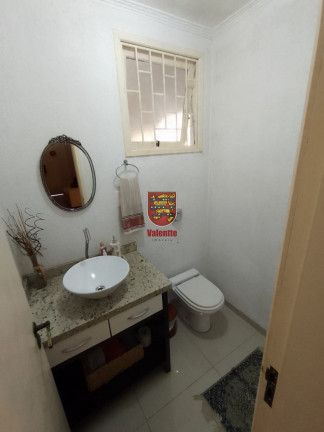 Imagem Casa com 3 Quartos à Venda, 210 m² em Estreito - Florianópolis Imagem Casa com 3 Quartos à Venda, 210 m² em Estreito - Florianópolis