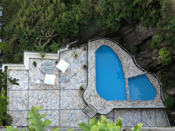 Imagem Apartamento com 2 Quartos à Venda, 83 m² em Pitangueiras - Guarujá