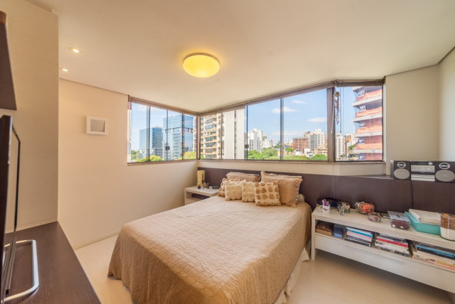 Imagem Cobertura com 4 Quartos à Venda, 330 m² em Bela Vista - Porto Alegre