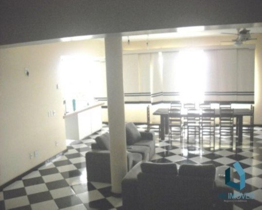 Sala Comercial à Venda, 600 m² em Centro - São Pedro Da Aldeia