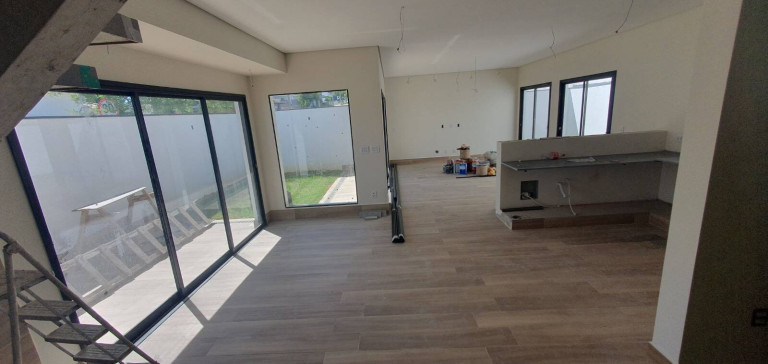 Imagem Casa de Condomínio com 3 Quartos à Venda, 194 m² em Cajuru Do Sul - Sorocaba