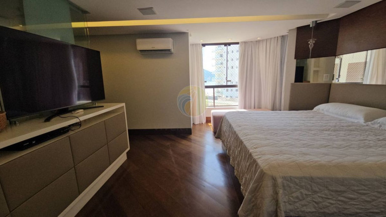 Imagem Apartamento com 4 Quartos para Alugar,  em Centro - Balneário Camboriú