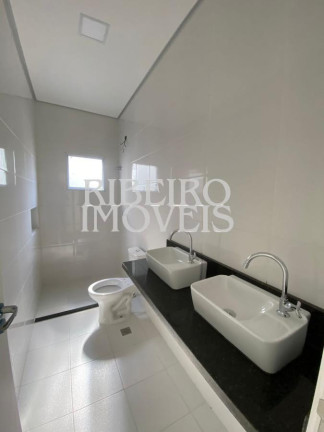 Imagem Casa com 3 Quartos à Venda, 150 m² em Villas Do Jaguari - Santana De Parnaíba Imagem Casa com 3 Quartos à Venda, 150 m² em Villas Do Jaguari - Santana De Parnaíba