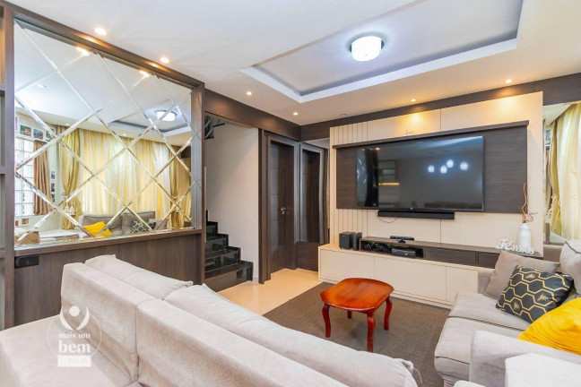 Imagem Sobrado com 3 Quartos à Venda, 160 m² em Xaxim - Curitiba