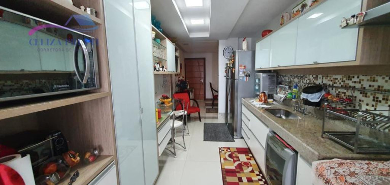 Imagem Apartamento com 4 Quartos à Venda, 211 m² em Centro - Guarapari