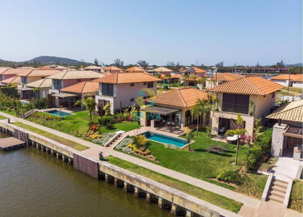 Casa com 3 Quartos à Venda, 207 m²
