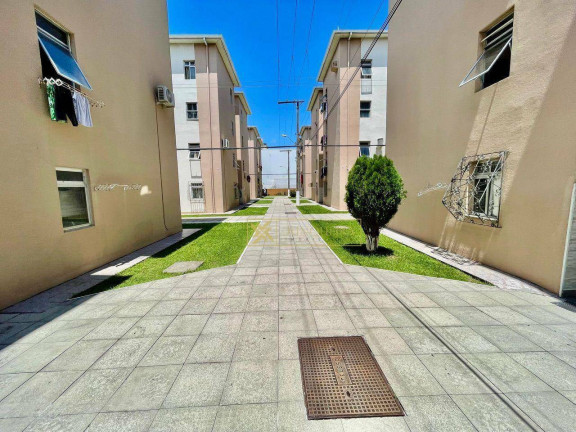 Imagem Apartamento com 3 Quartos à Venda, 48 m² em Barreiros - São José