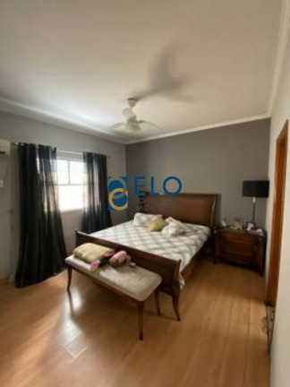 Imagem Casa com 5 Quartos à Venda, 330 m² em Embaré - Santos