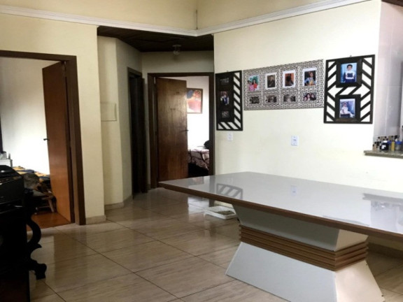 Imagem Casa com 3 Quartos à Venda, 92 m² em Vila Ipiranga - Porto Alegre Imagem Casa com 3 Quartos à Venda, 92 m² em Vila Ipiranga - Porto Alegre