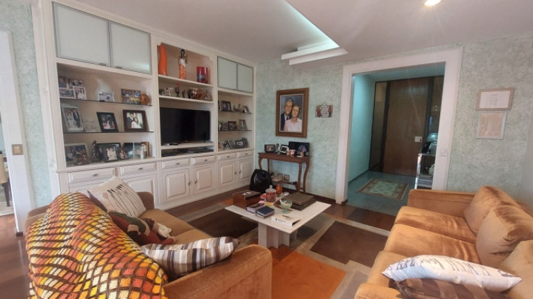 Imagem Apartamento com 3 Quartos à Venda, 219 m² em Gonzaga - Santos Imagem Apartamento com 3 Quartos à Venda, 219 m² em Gonzaga - Santos