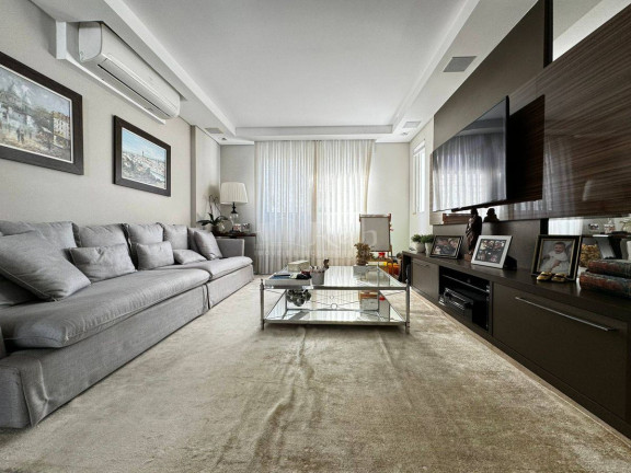 Imagem Apartamento com 3 Quartos à Venda, 130 m² em Centro - Balneário Camboriú Imagem Apartamento com 3 Quartos à Venda, 130 m² em Centro - Balneário Camboriú