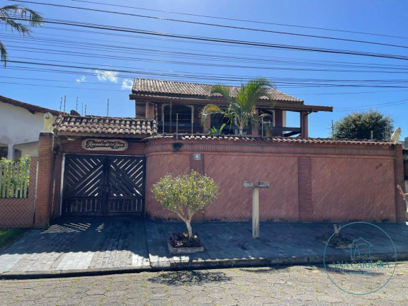 Casa com 3 Quartos à Venda, 148 m² em Jardim Mar E Sol