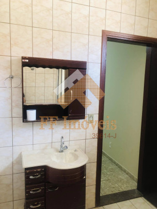 Imagem Casa com 3 Quartos à Venda, 358 m² em Vila Marcelino - São Carlos