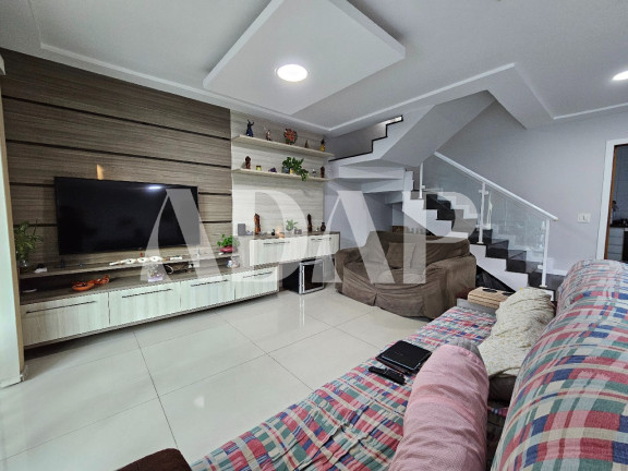 Imagem Casa com 4 Quartos à Venda, 256 m² em Vargem Pequena - Rio De Janeiro Imagem Casa com 4 Quartos à Venda, 256 m² em Vargem Pequena - Rio De Janeiro