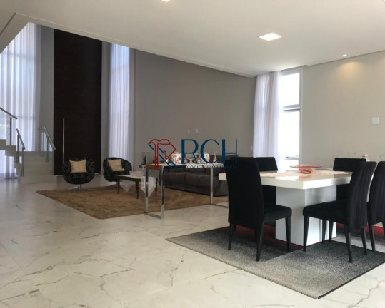 Sobrado com 4 Quartos à Venda, 350 m² em Ipatinga - Sorocaba